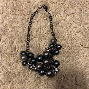 Chunky pearls n crystal necklace
